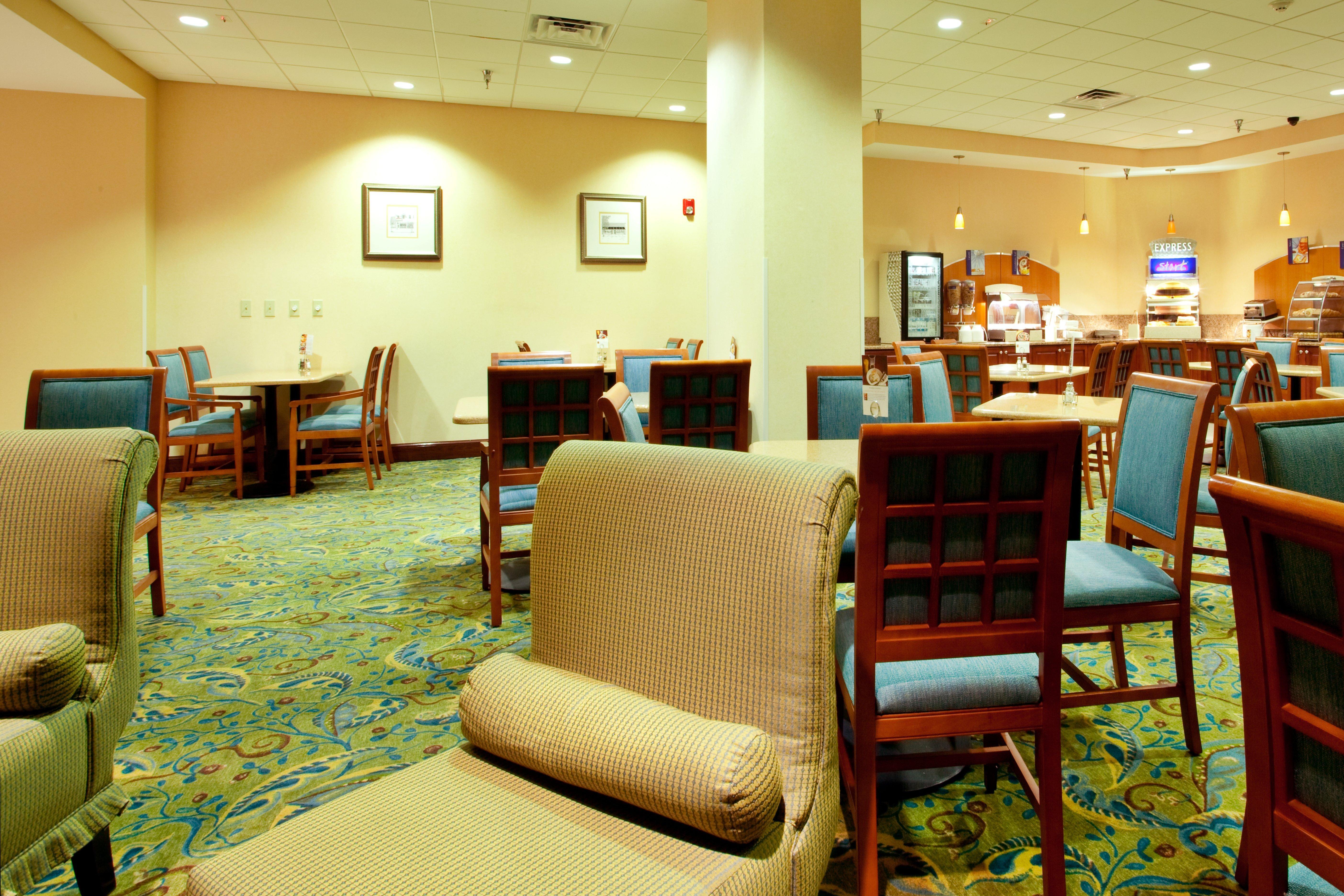 Holiday Inn Express - Richmond Downtown By Ihg Extérieur photo
